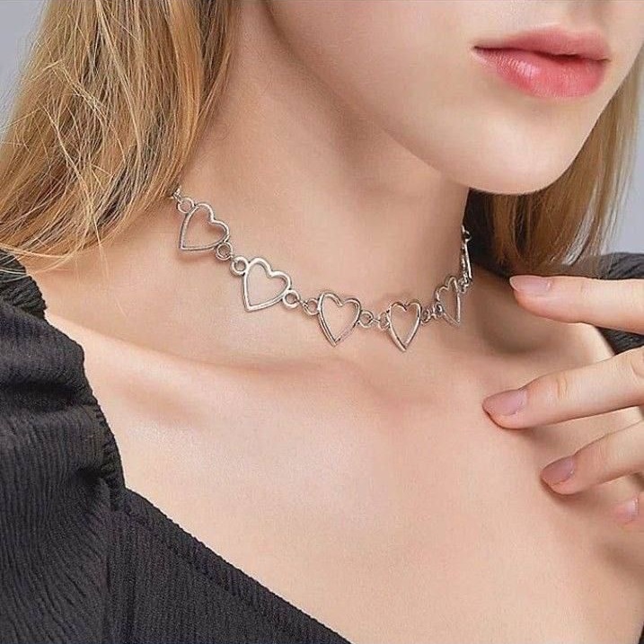 گردنبند چوکر قلب پینترستی